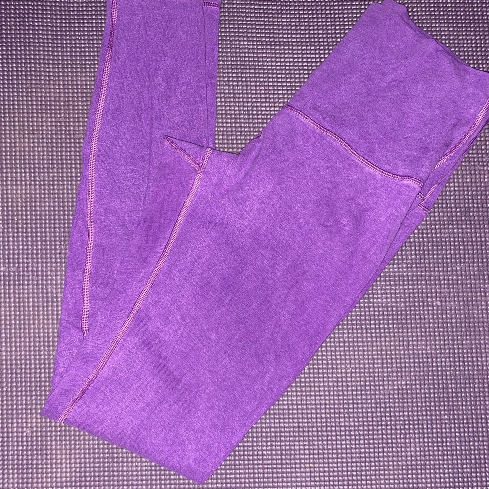 Lululemon size 8 purple leggings